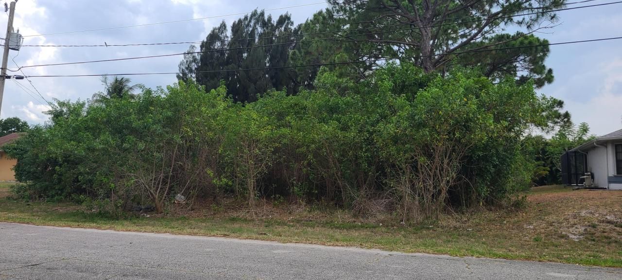 3243 SE Pinto Street, Port Saint Lucie, FL 34984 Photo