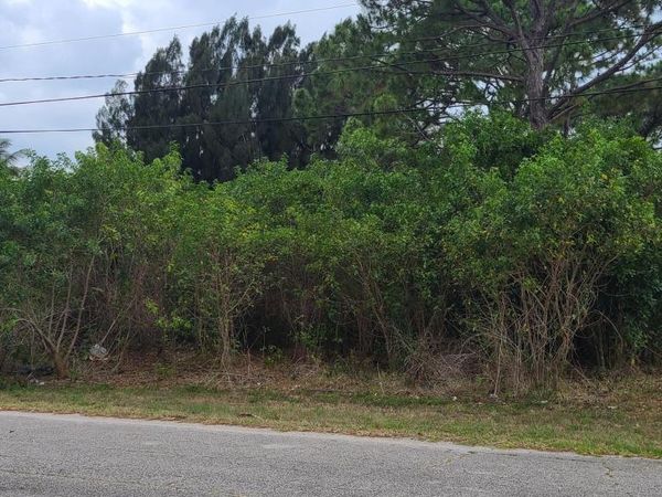 3243 SE Pinto Street, Port St. Lucie, FL 34984