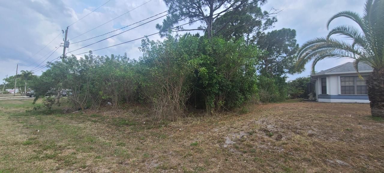 3243 SE Pinto Street, Port Saint Lucie, FL 34984 Photo