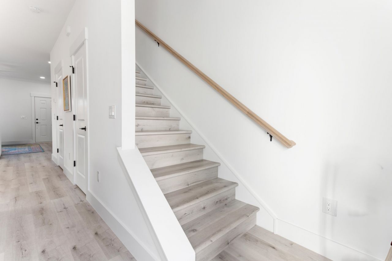 821 Rebecca Ln. Photo 11