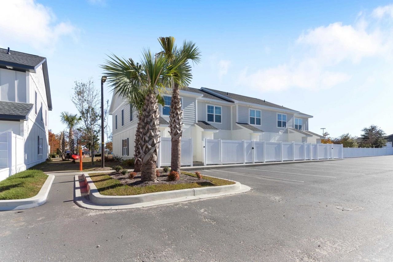 821 Rebecca Ln. Photo 26