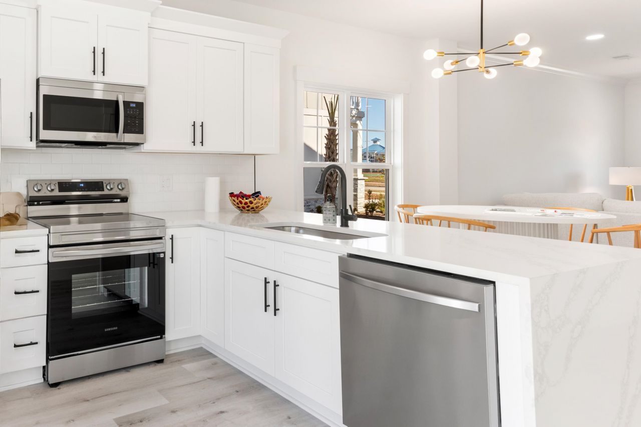 821 Rebecca Ln. Photo 9