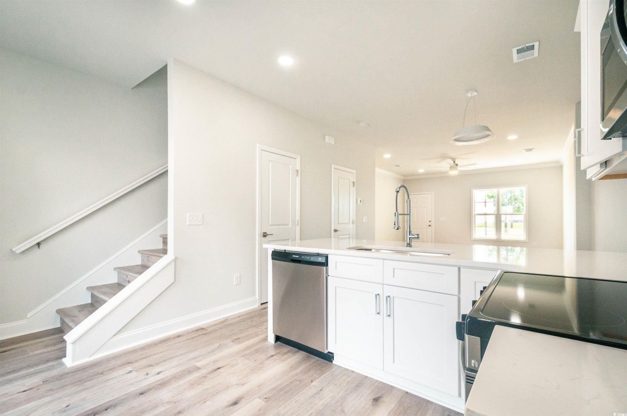 821 Rebecca Ln. Photo 12