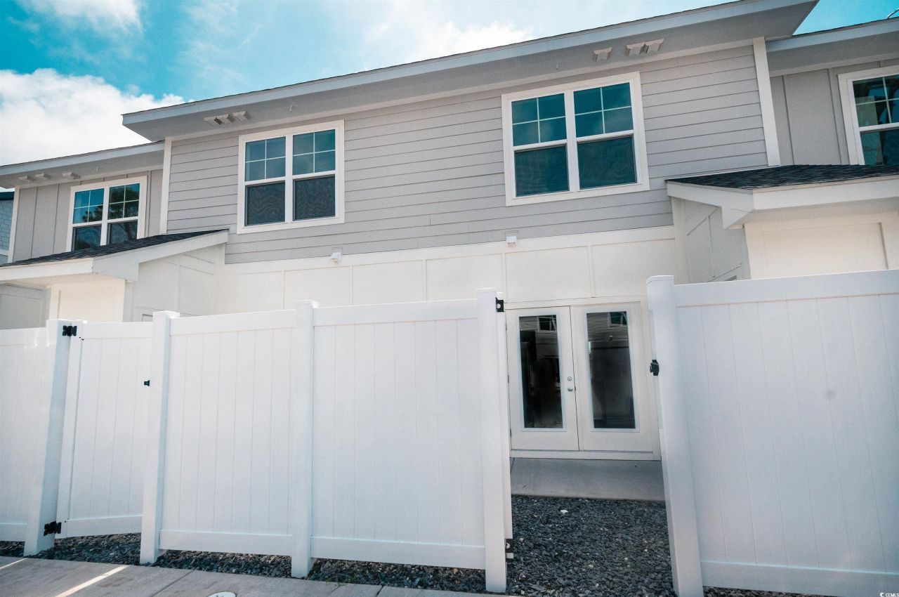 821 Rebecca Ln. Photo 28