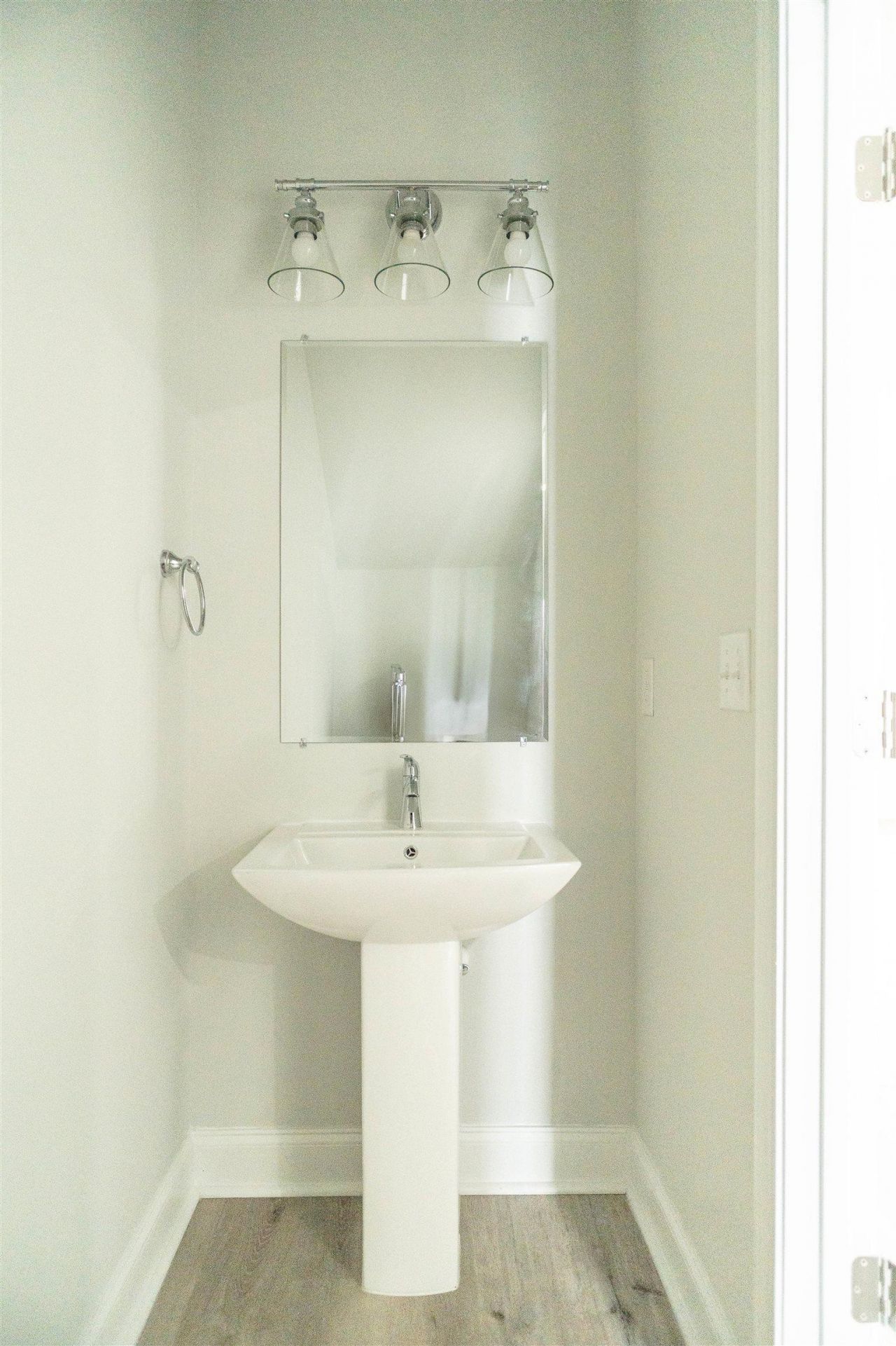 821 Rebecca Ln. Photo 9