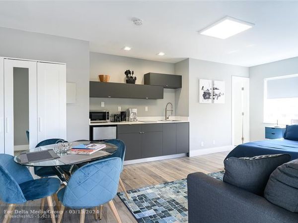 1020 N Victoria Park Road, Unit 23, Fort Lauderdale, FL 33304