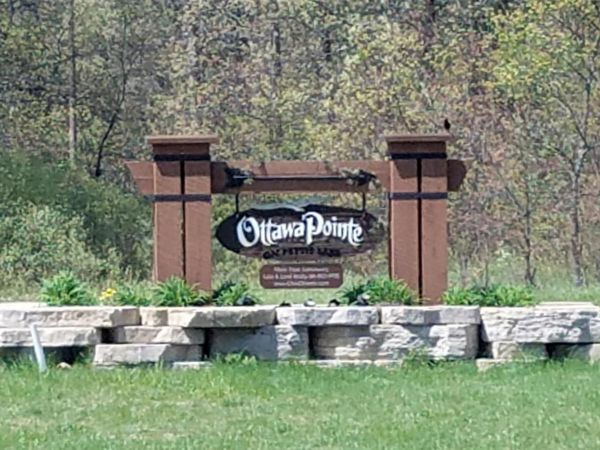 4987 E Manitou Way, Unit 37, Newaygo, MI 49337