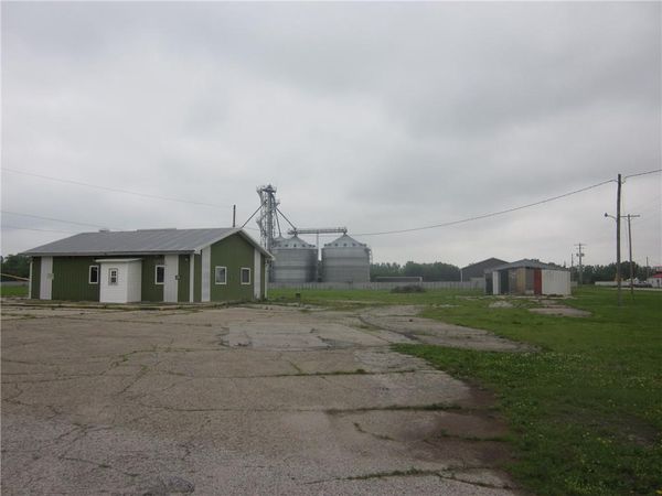 1502 Roseport Road, Elwood, KS 66024