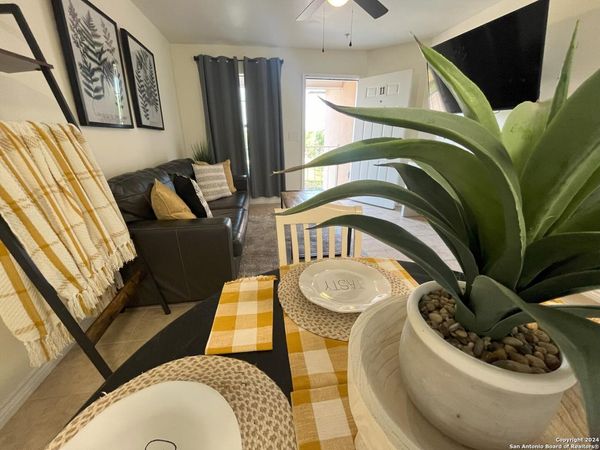 391 S Riverside Dr, Unit 11, Eagle Pass, TX 78852