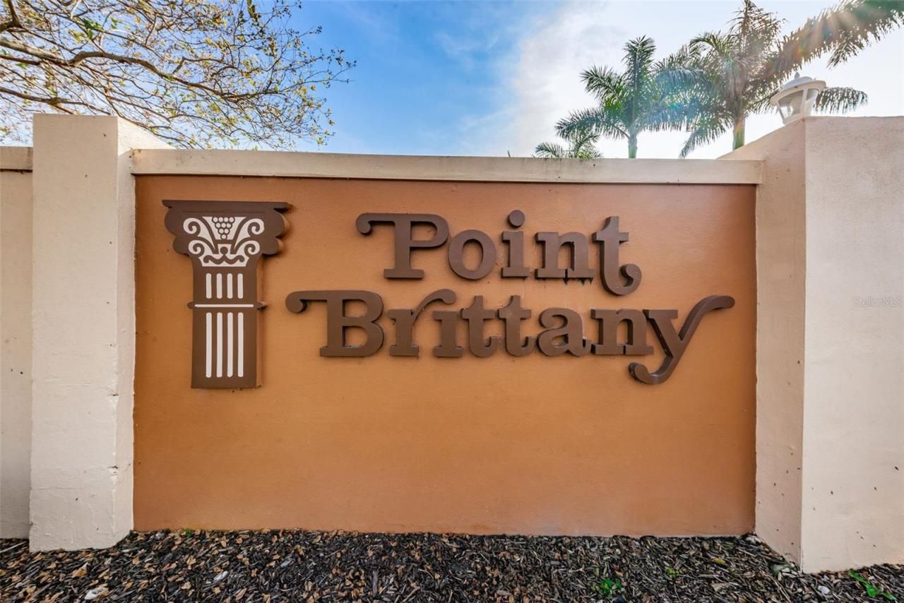 5130 Brittany Drive S, Unit 202, Saint Petersburg, FL 33715 Photo