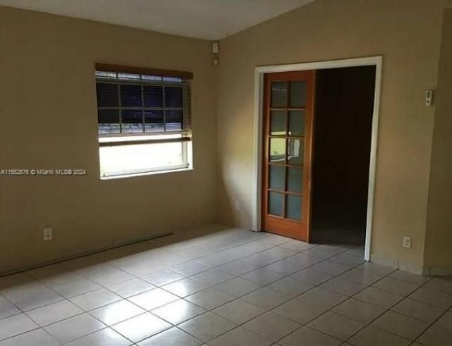 725 NW 19th Ter, Fort Lauderdale, FL 33311 Photo