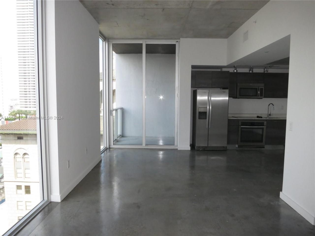 151 SE 1 St, Unit 1704, Miami, FL 33131 Photo