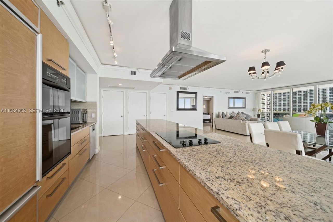 1830 S Ocean Dr, Unit 1701, Hallandale Beach, FL 33009 Photo