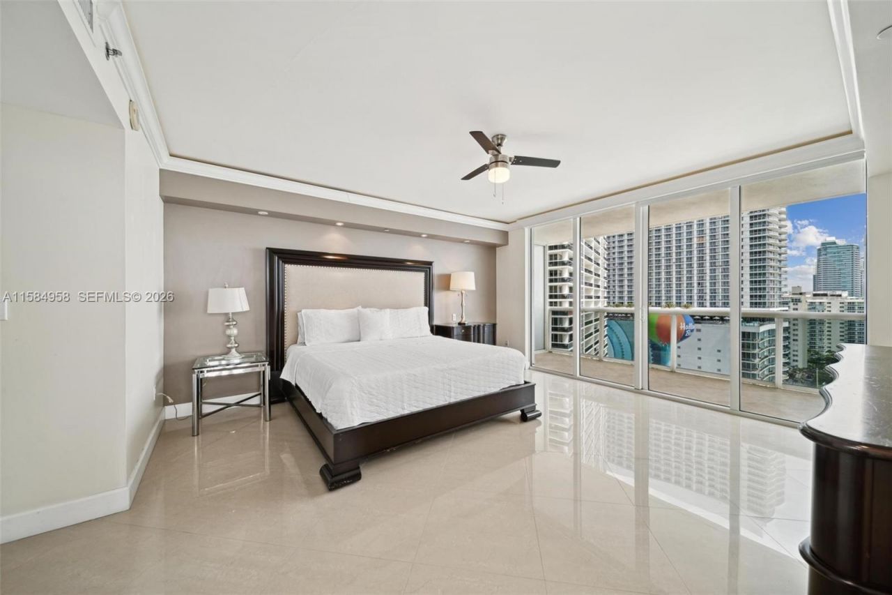 1830 S Ocean Dr, Unit 1701, Hallandale Beach, FL 33009 Photo