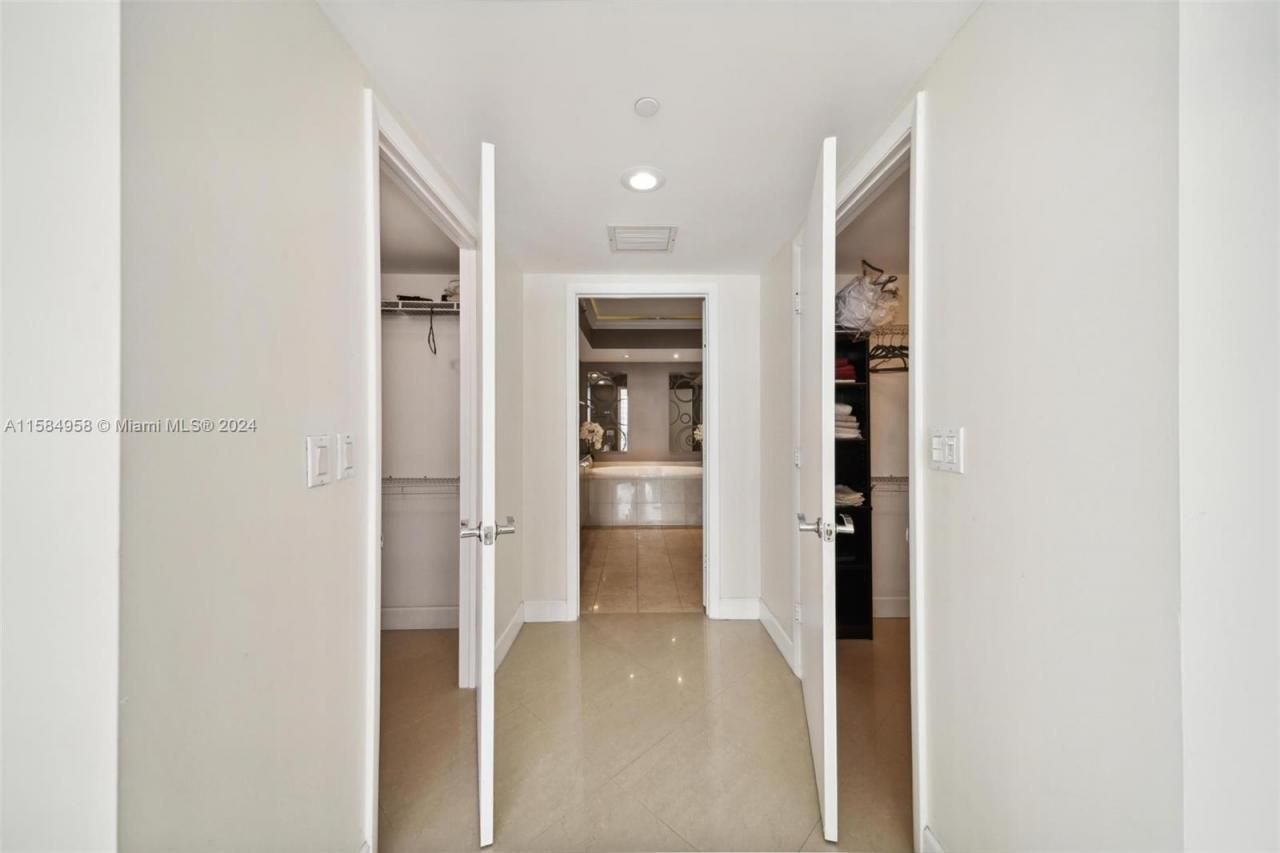 1830 S Ocean Dr, Unit 1701, Hallandale Beach, FL 33009 Photo