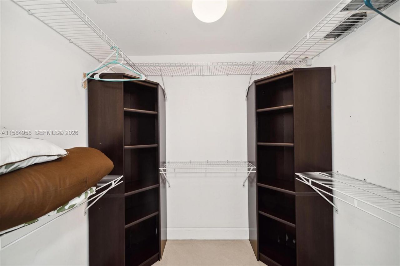 1830 S Ocean Dr, Unit 1701, Hallandale Beach, FL 33009 Photo