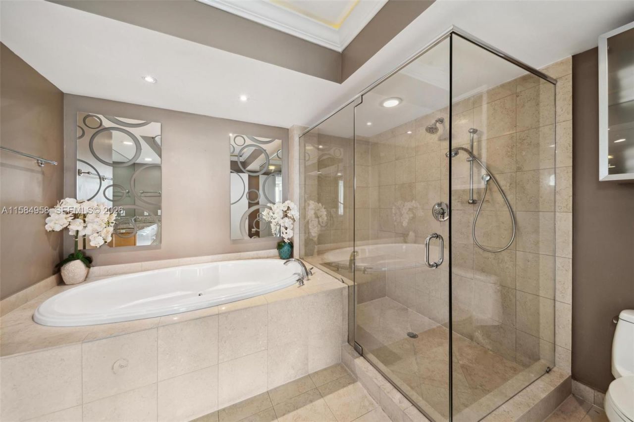 1830 S Ocean Dr, Unit 1701, Hallandale Beach, FL 33009 Photo