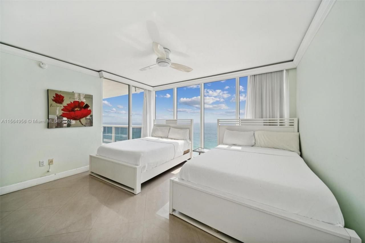 1830 S Ocean Dr, Unit 1701, Hallandale Beach, FL 33009 Photo