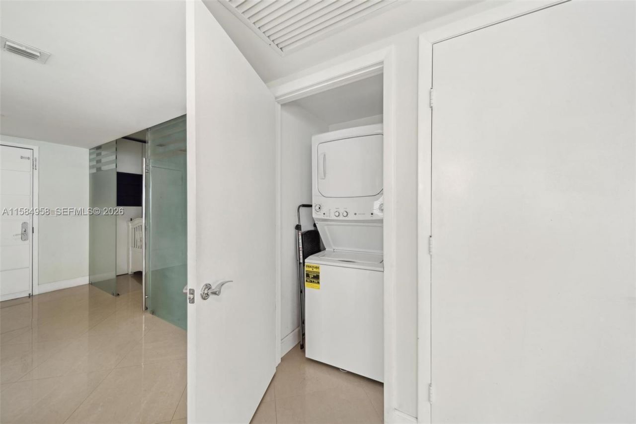 1830 S Ocean Dr, Unit 1701, Hallandale Beach, FL 33009 Photo