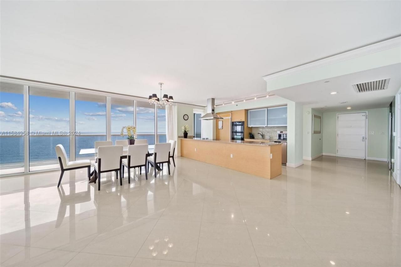 1830 S Ocean Dr, Unit 1701, Hallandale Beach, FL 33009 Photo