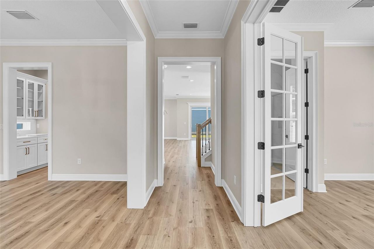 2823 4th Avenue N, Saint Petersburg, FL 33713 Photo