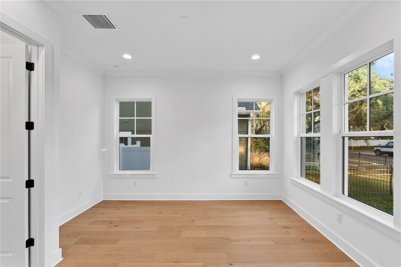 2823 4th Avenue N, Saint Petersburg, FL 33713 Photo