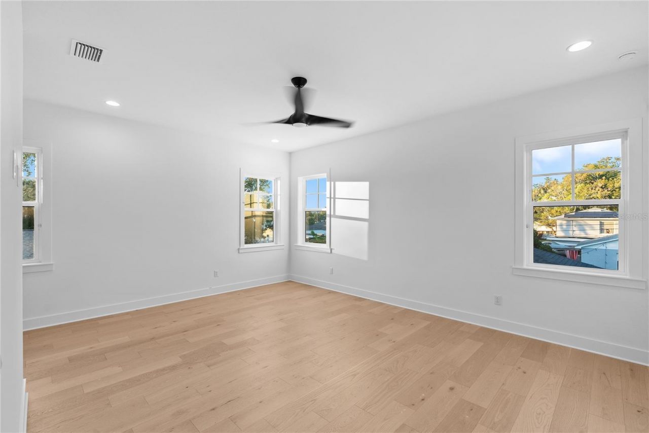 2823 4th Avenue N, Saint Petersburg, FL 33713 Photo