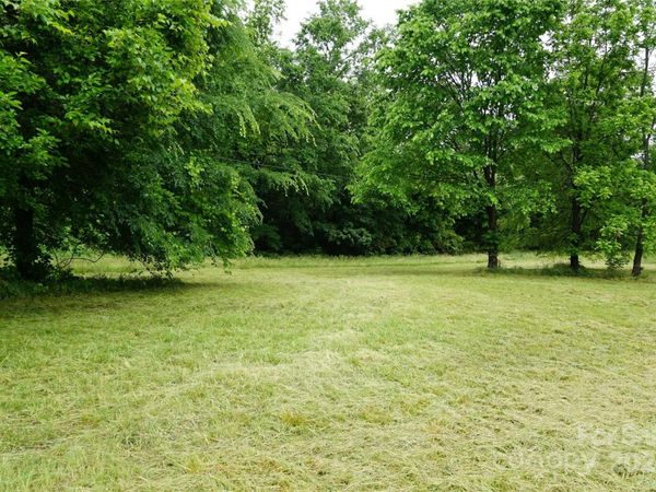 253 N Urban Street, Thomasville, NC 27360