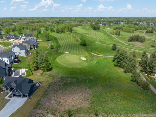 1353 Palmer Drive N, Lake Elmo, MN 55042