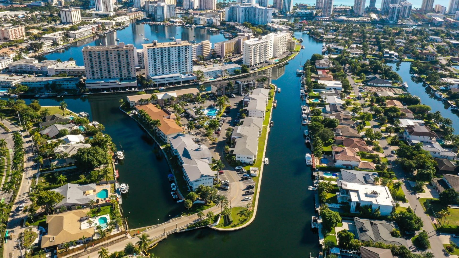 450 Paradise Isle Boulevard, Hallandale Beach, FL 33009 Photo