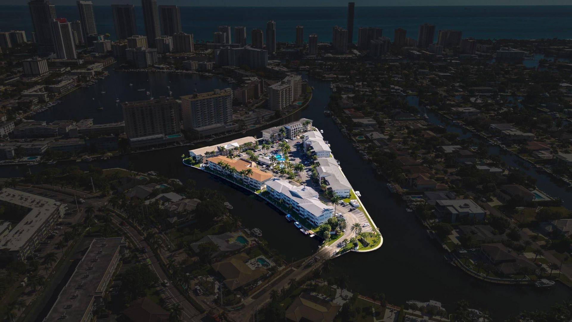 450 Paradise Isle Boulevard, Hallandale Beach, FL 33009 Photo