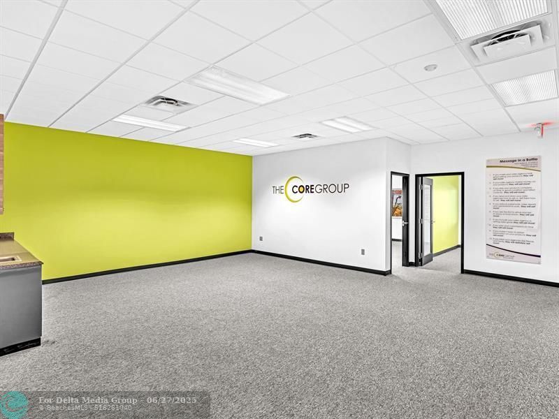 2200 N University Dr, Sunrise, FL 33322 Photo