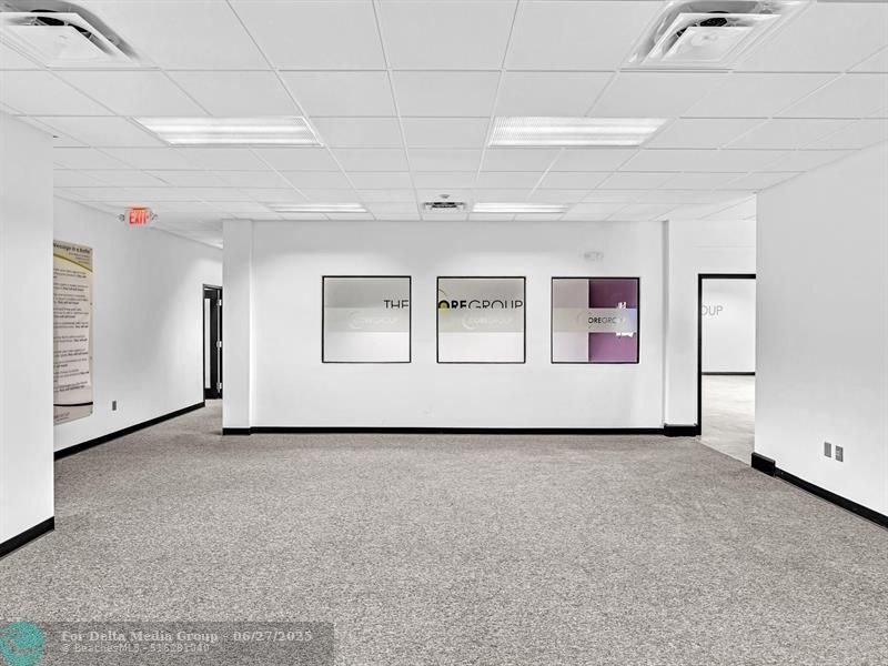 2200 N University Dr, Sunrise, FL 33322 Photo