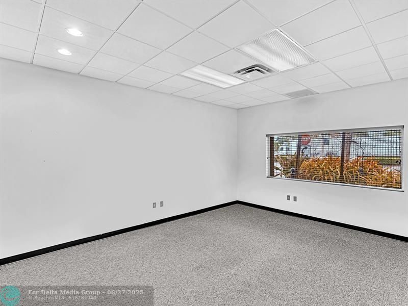 2200 N University Dr, Sunrise, FL 33322 Photo