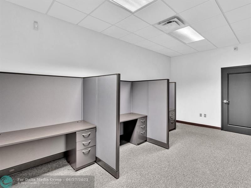 2200 N University Dr, Sunrise, FL 33322 Photo