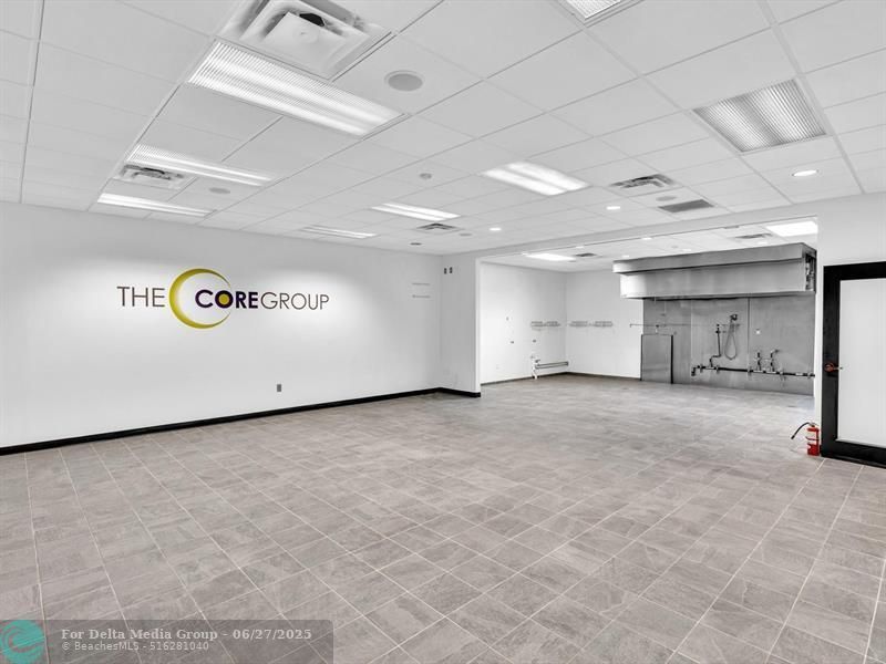 2200 N University Dr, Sunrise, FL 33322 Photo