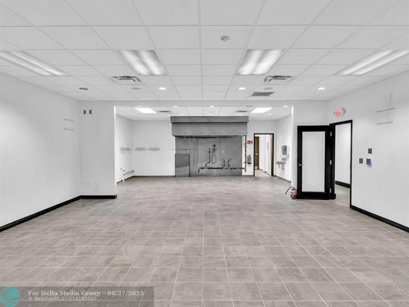 2200 N University Dr, Sunrise, FL 33322 Photo