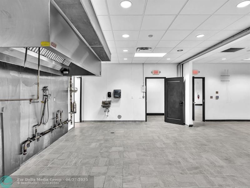 2200 N University Dr, Sunrise, FL 33322 Photo