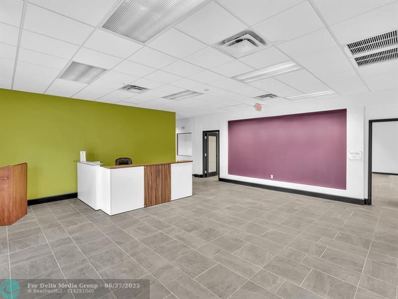 2200 N University Dr, Sunrise, FL 33322 Photo