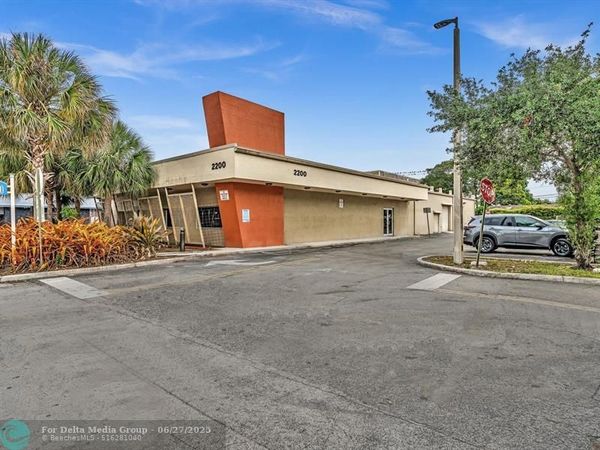 2200 N University Dr, Sunrise, FL 33322
