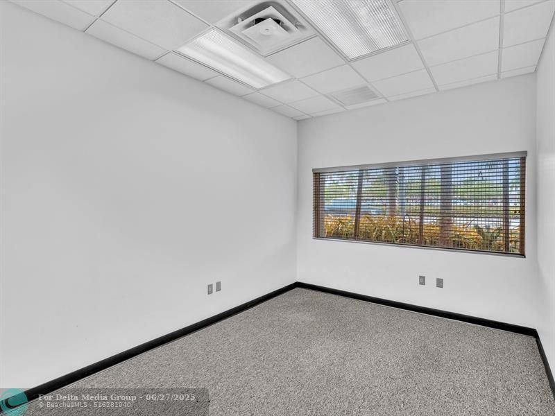 2200 N University Drive, Sunrise, FL 33322 Photo