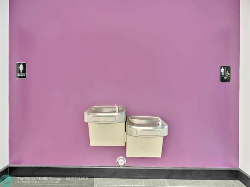 2200 N University Drive, Sunrise, FL 33322 Photo