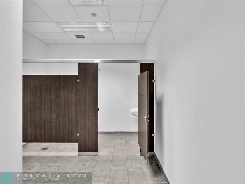 2200 N University Drive, Sunrise, FL 33322 Photo