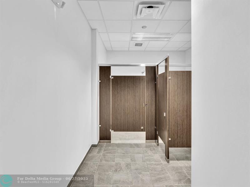 2200 N University Drive, Sunrise, FL 33322 Photo