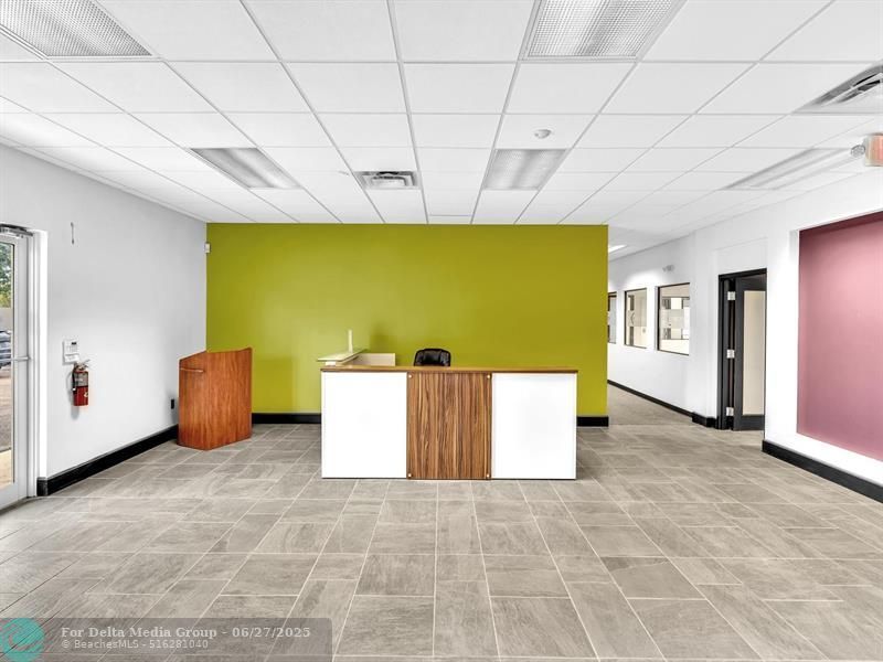 2200 N University Drive, Sunrise, FL 33322 Photo