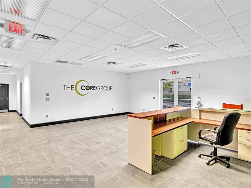 2200 N University Drive, Sunrise, FL 33322 Photo