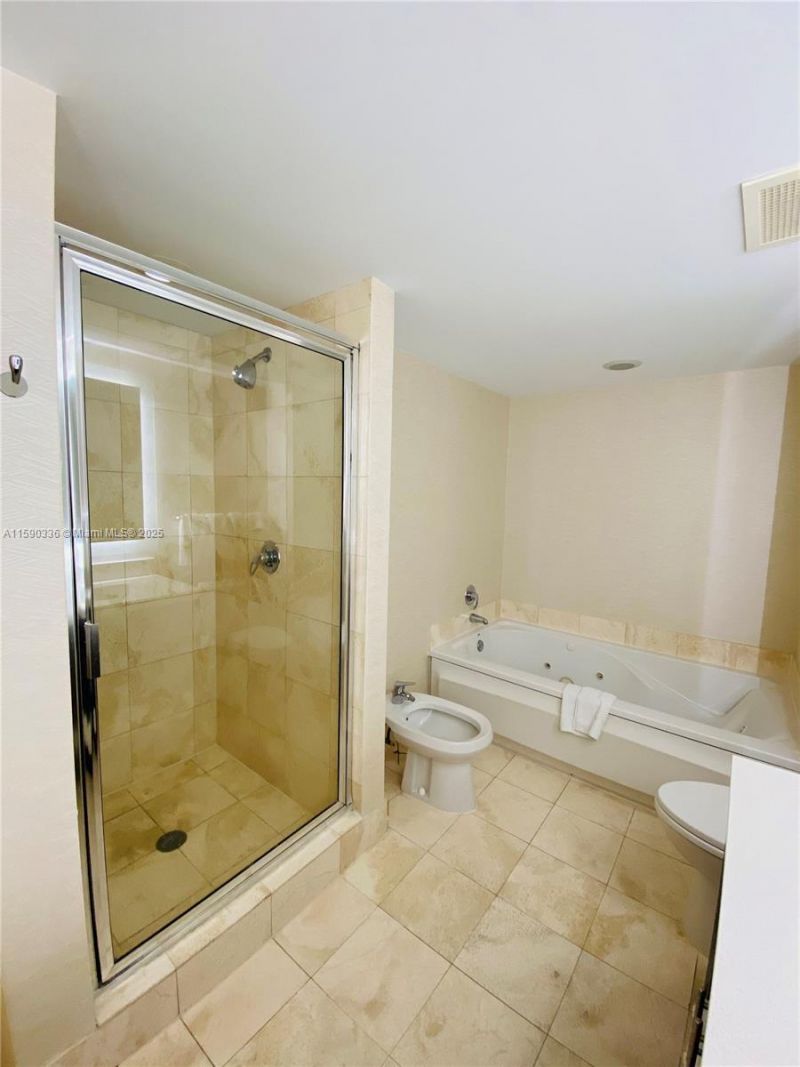 17375 Collins Ave, Unit 705, Sunny Isles Beach, FL 33160 Photo