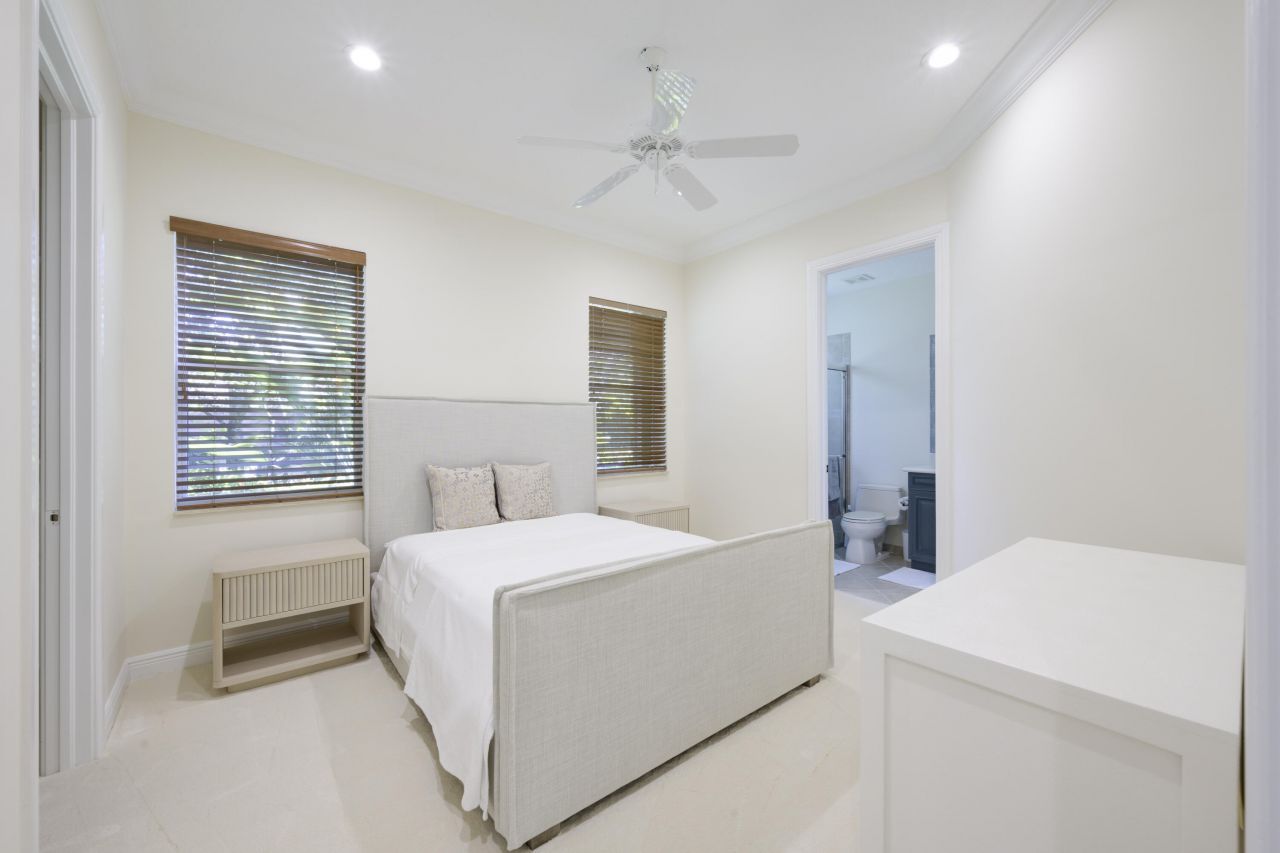 7030 Isla Vista Drive, West Palm Beach, FL 33412 Photo