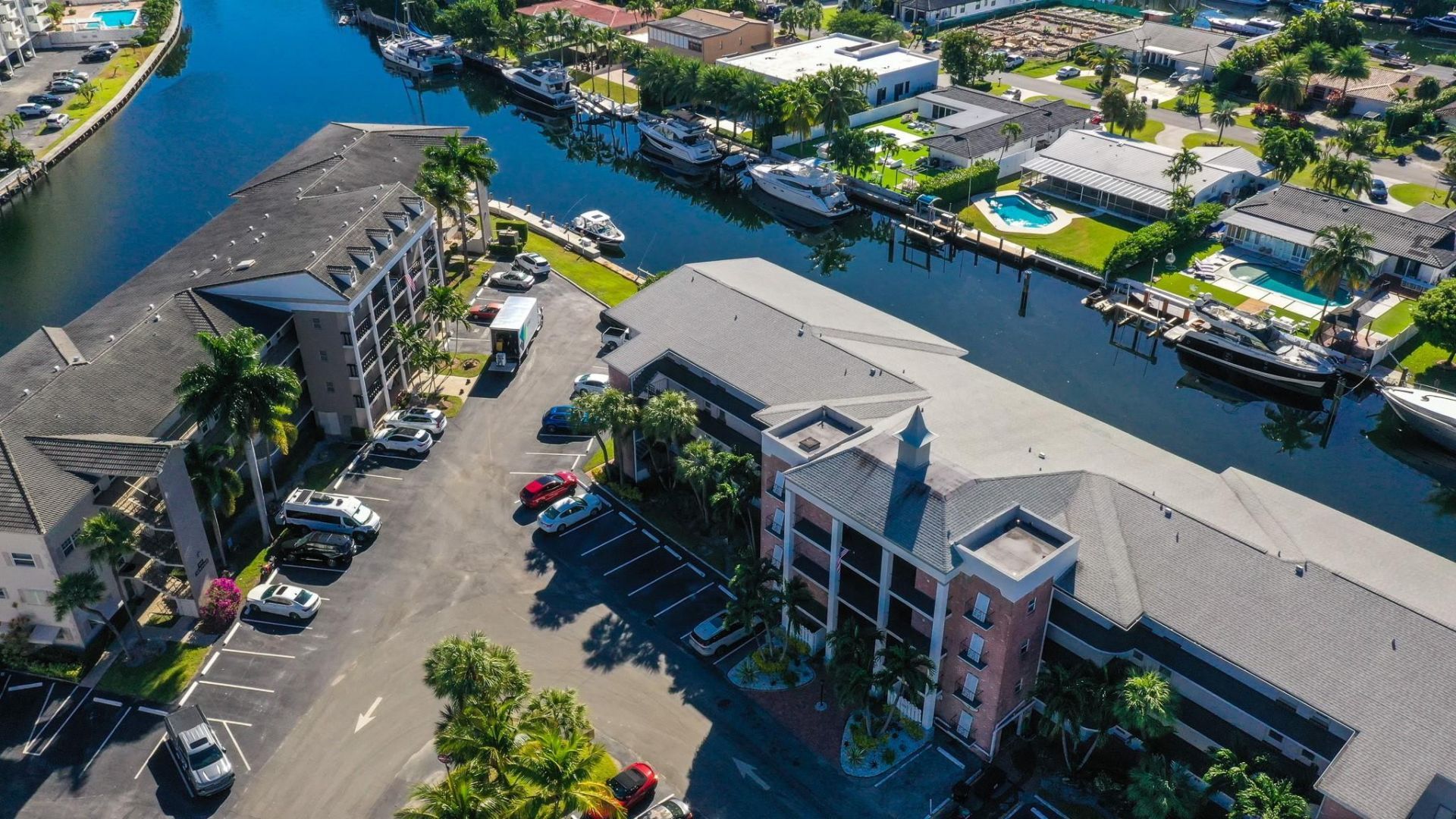 450 Paradise Isle Boulevard, Hallandale Beach, FL 33009 Photo