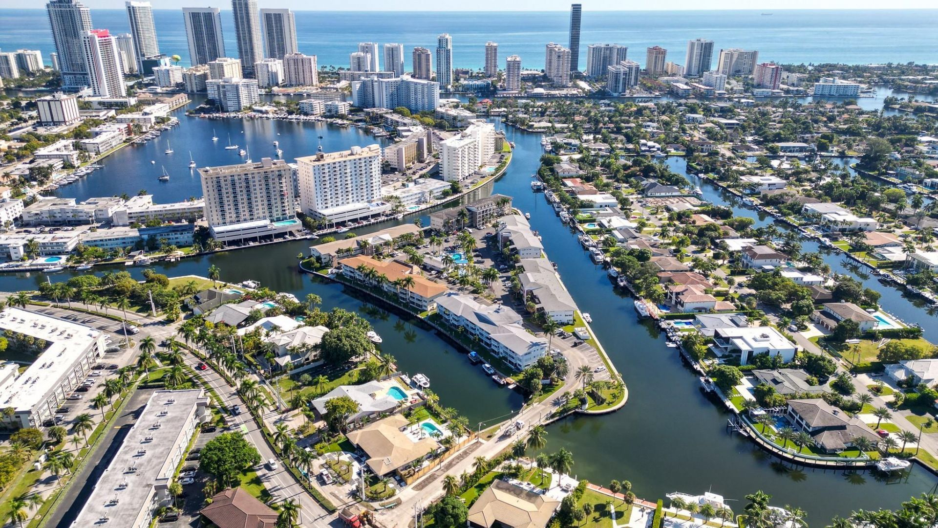 450 Paradise Isle Boulevard, Hallandale Beach, FL 33009 Photo